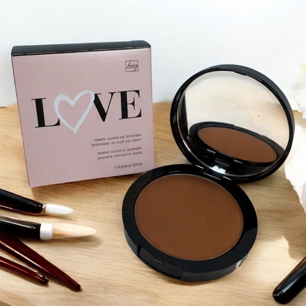 NIB AVON Bronzer *SUNSET KISS* 0.42oz Matte‎ Mineral Powder fmg Colors of Love